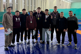 Шадринцы получили путевки на Первенство России по греко-римской борьбе