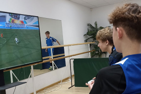 В Шадринске прошли очередные соревнования по фиджитал-футболу