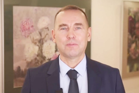 Губернатор Курганской области Вадим Шумков поздравил жительниц региона с 8 Марта