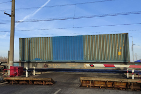 Железнодорожный переезд в Хлызово вновь закроют для проезда