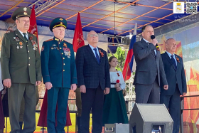 В Шадринске торжественно отмечают День Победы