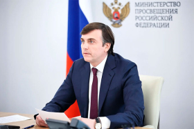 Рекорд ЕГЭ-2026: 330 тысяч выпускников набрали 70+ баллов
