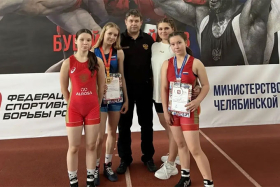Золото и серебро по вольной борьбе в Челябинске: успешное выступление шадринских студенток