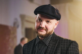Уроженец Шадринска Александр Алымов сыграл роль в комедийном сериале «Пора на завод»