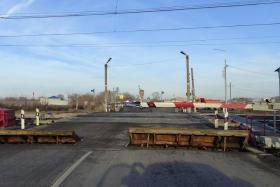 В Хлызово закроют железнодорожный переезд для ремонта путей